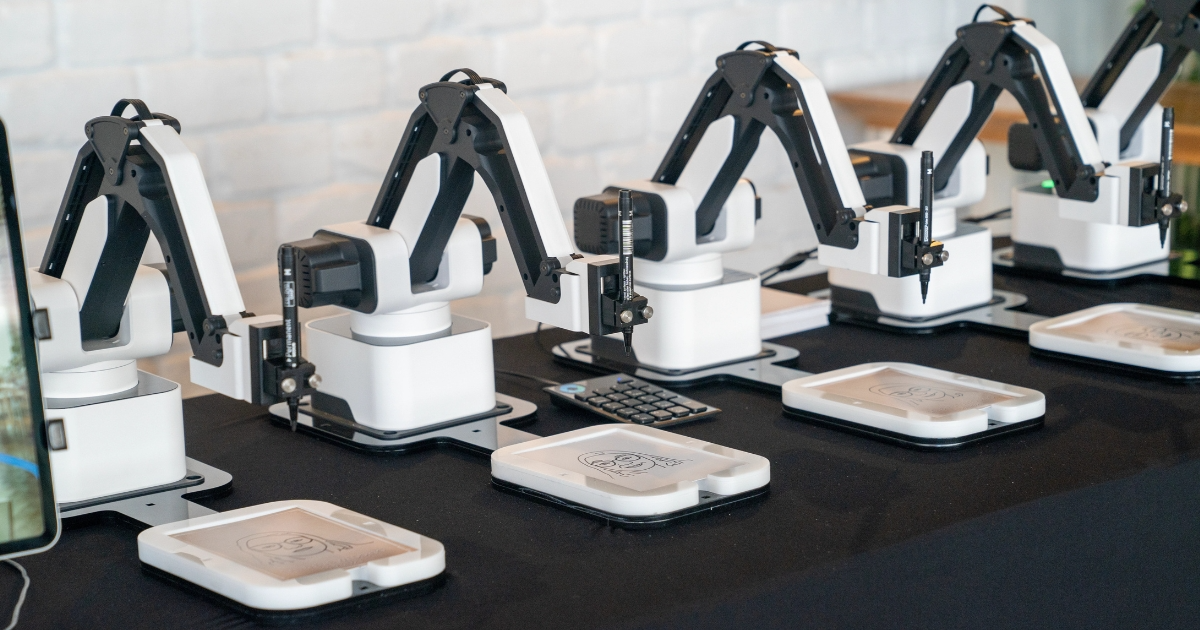 AI Draw ME Bots Colorado | AI Sketch Robot for Events